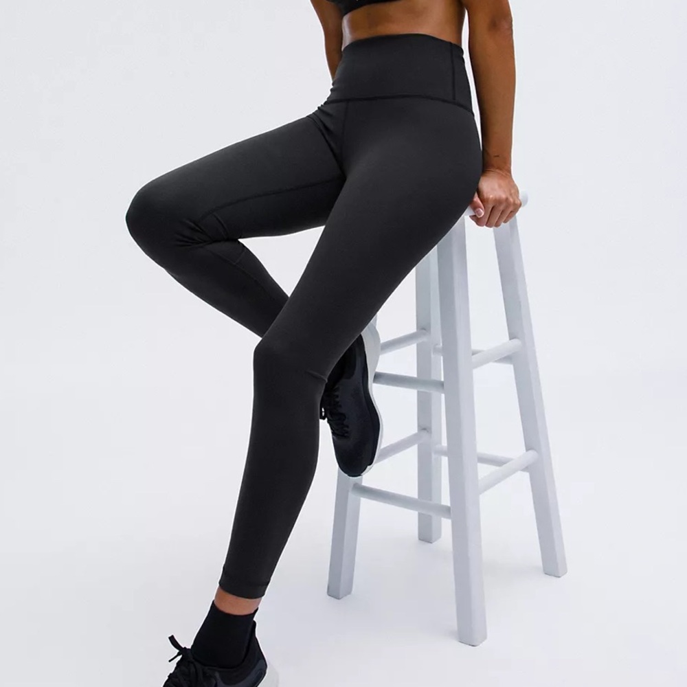 Lululemon Wunder Train High-Rise Tight 25” in Black